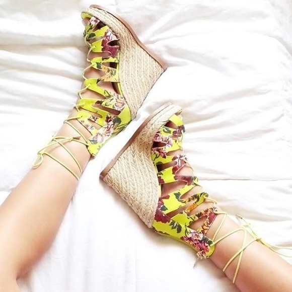Steve Madden Shoes - Steve Madden Theea Wedges